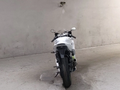 Kawasaki ZXR250