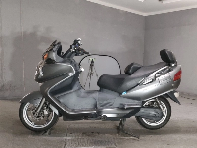 Suzuki SKYWAVE 650LX