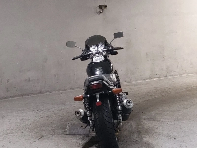 Honda X4