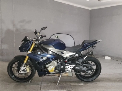 BMW BMW S1000R