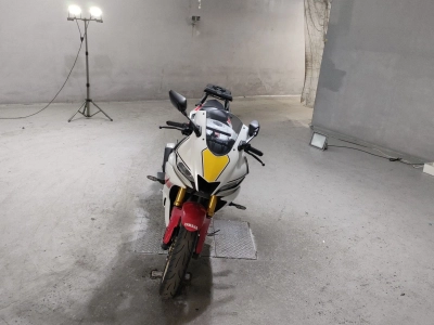 Yamaha YZF-R25