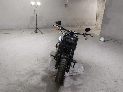 Harley-Davidson  HARLEY FXFBS1870