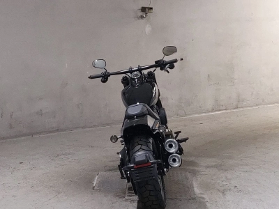 Harley-Davidson  HARLEY FXFBS1870