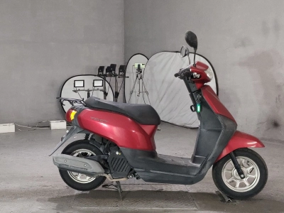 Honda  TACT  BASIC 