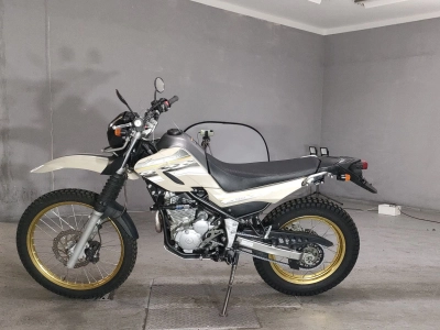 Yamaha SEROW 250