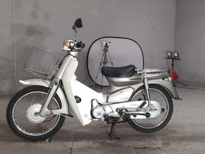 Honda SUPER CUB90