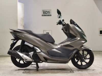 Honda PCX125-3