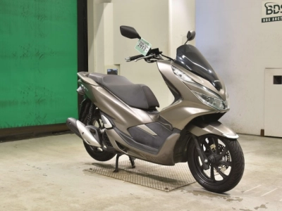 Honda PCX125-3