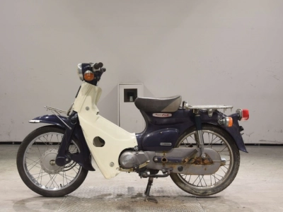 Honda C90
