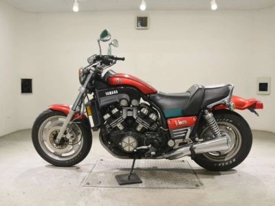 Yamaha V-MAX