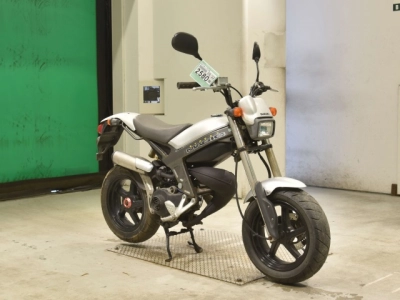 Suzuki TR50S