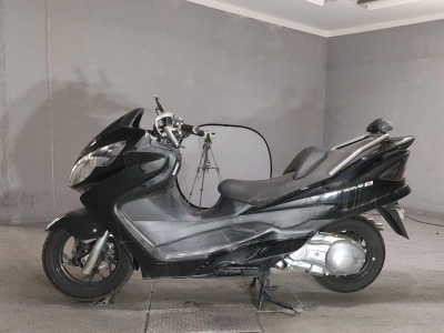 Suzuki SKYWAVE 250S