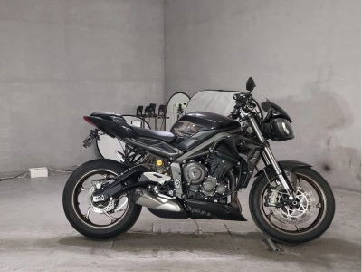Triumph  TRIUMPH  STREET  TRIPLE RS
