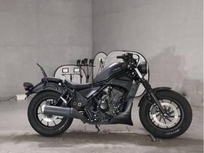 Honda REBEL