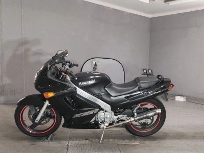 Kawasaki ZZR250