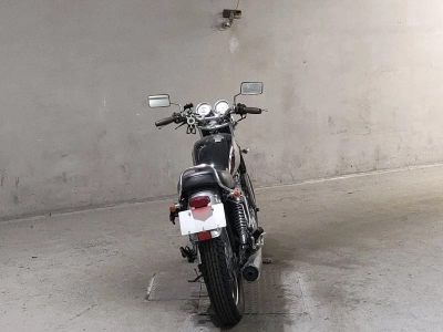 Yamaha SR400-1