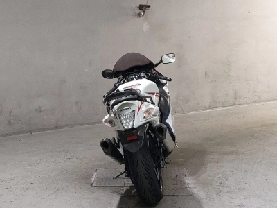 Suzuki GSX1300R HAYABUSA