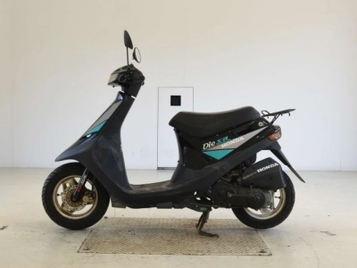 Honda DIO SR