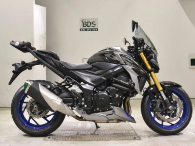 Suzuki GSX-S750