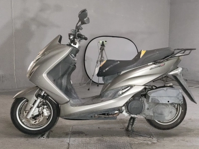 Yamaha MAJESTY 155S