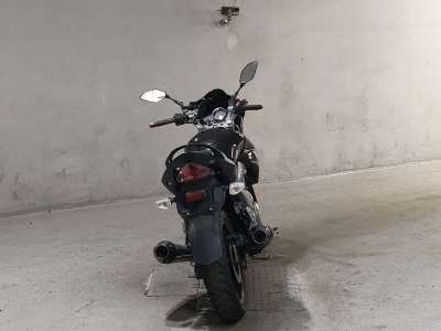 Suzuki GSR250