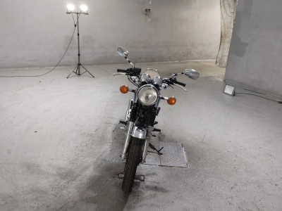 Yamaha SR400-1