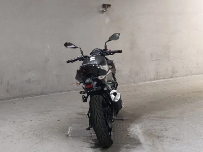 Kawasaki Z250