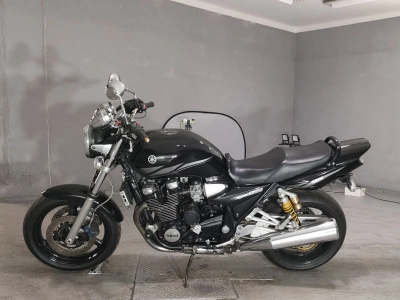 Yamaha XJR1300