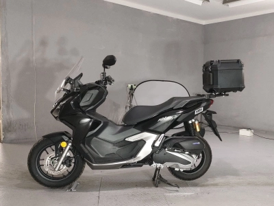 Honda ADV160