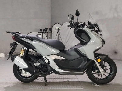 Honda ADV160