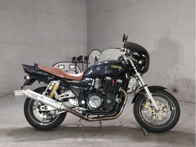 Yamaha XJR1200