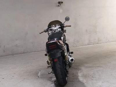 Yamaha XJR1200
