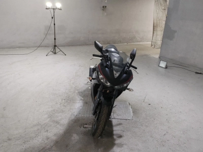Yamaha YZF-R25