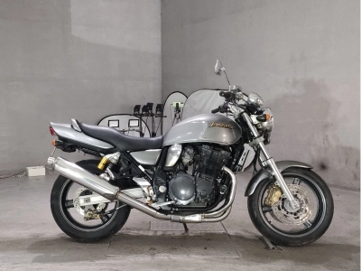 Suzuki INAZUMA 400