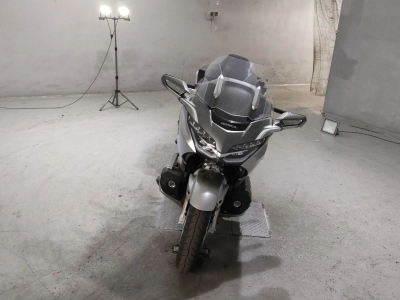 Honda GL1800 TOUR DCT