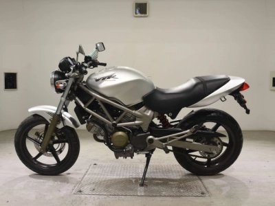 Honda VTR250