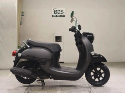 Yamaha VINO-4