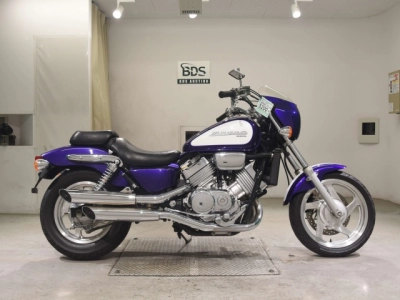 Honda MAGNA 750