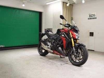 Suzuki GSX-S1000F