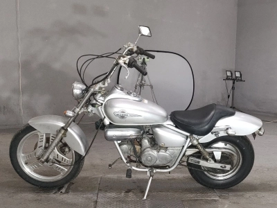 Honda MAGNA 50