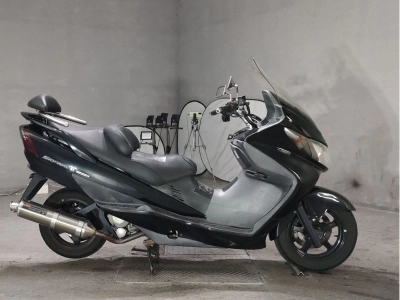 Suzuki SKYWAVE 400S