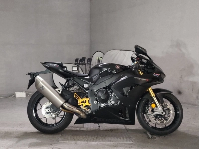 Honda CBR1000RR-R