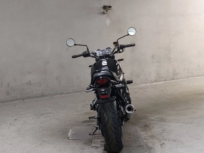 Kawasaki Z900RS
