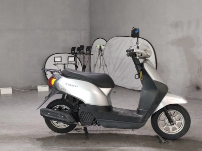 Honda  TACT  BASIC 