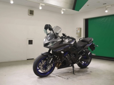 Yamaha FZ8-SA
