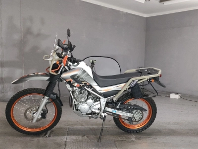 Yamaha SEROW 250
