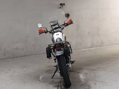 Yamaha SEROW 250