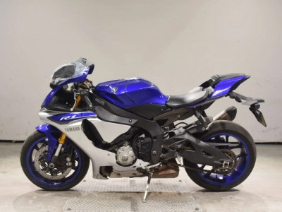 Yamaha YZF-R1