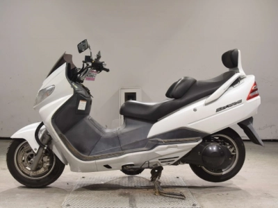Suzuki SKYWAVE 250