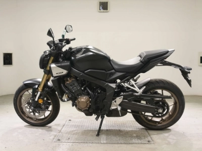 Honda CB650R-2